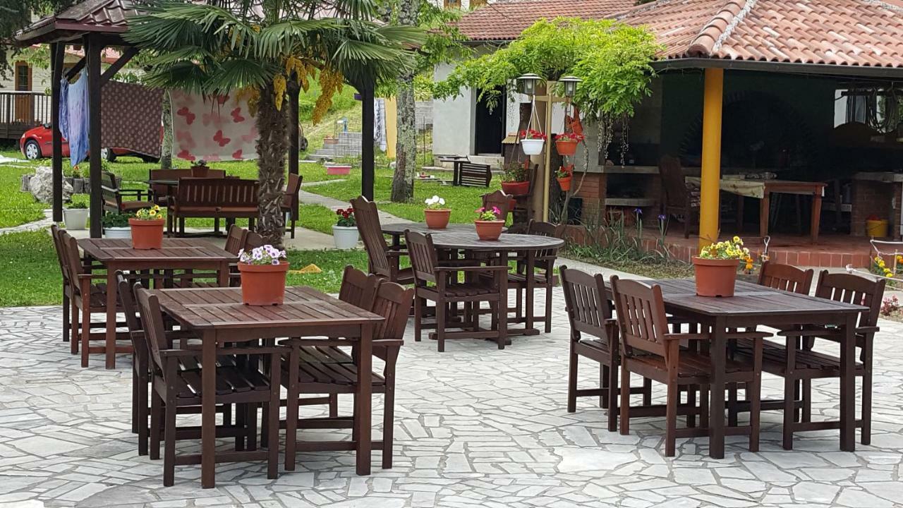 Sara Hotel Buzet Ngoại thất bức ảnh